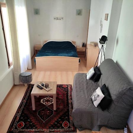 Confortable Maison De Village En Pierre Typique Молич Экстерьер фото