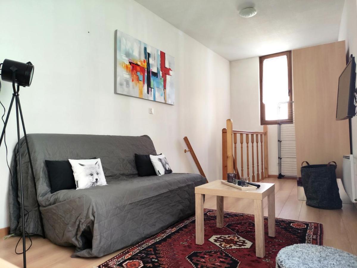 Confortable Maison De Village En Pierre Typique Молич Экстерьер фото